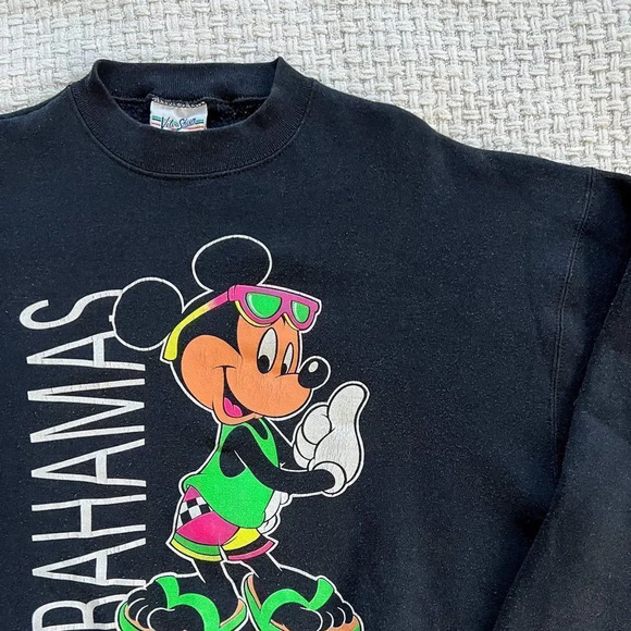 𝅺vintage 80’s Mickey Mouse Bahamas Crewneck - Picture 4 of 5